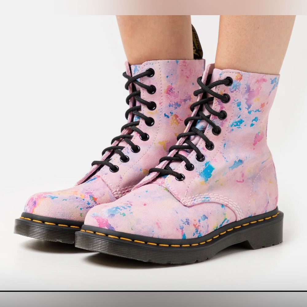 Brand New W/O Box Pink Paint-Splash Lace-Up Women's Boots
